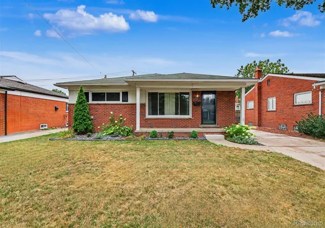 Photo 1 of Sale Pending at 26605 Baldwin St, Dearborn Heights, MI 48127 | MLS# 20261069593 | Listing updated on 2026-09-08