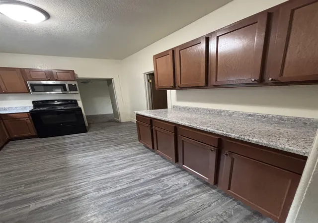 Photo 3 of Single family home for sale at 1015 S Franklin, Mt Pleasant City Isabella, MI 48858 | MLS# 79080073035 | Listing updated on 2026-09-17