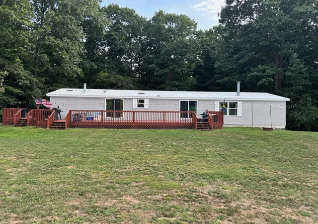 Photo 3 of Single family home for sale at 2905 E Jackson Rd, Crystal Township Oceana, MI 49459 | MLS# 67026046074 | Listing updated on 2026-08-31