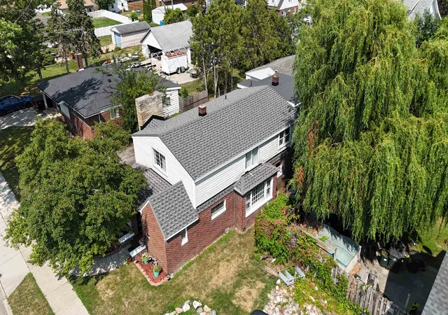 Photo 3 of Single family home for sale at 22929 Furton St, Saint Clair Shores, MI 48082 | MLS# 77080073044 | Listing updated on 2026-09-15