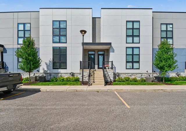 Photo 2 of Condo for sale at 6011 Port View Dr Se, Grand Rapids, MI 49512 | MLS# 65026046097 | Listing updated on 2026-09-12