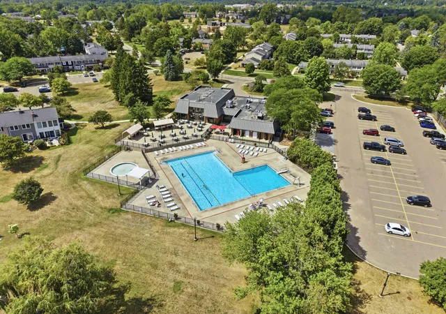 Listing Photo 2 - Condo for sale in building located at 19372 Malvern Ct, Northville, MI 48167