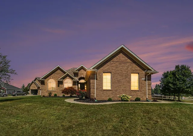 Photo 1 of Single family home for sale at 5172 Applewood Ln, Monroe, MI 48161 | MLS# 81026046106 | Listing updated on 2026-09-14