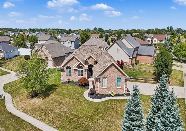 Photo 2 of Single family home for sale at 5172 Applewood Ln, Monroe, MI 48161 | MLS# 81026046106 | Listing updated on 2026-09-14