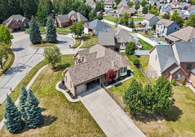 Photo 3 of Single family home for sale at 5172 Applewood Ln, Monroe, MI 48161 | MLS# 81026046106 | Listing updated on 2026-09-14