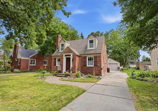 Photo 33 of Single family home for sale at 2071 Dorothea Rd, Berkley, MI 48072 | MLS# 20261069690 | Listing updated on 2026-09-06