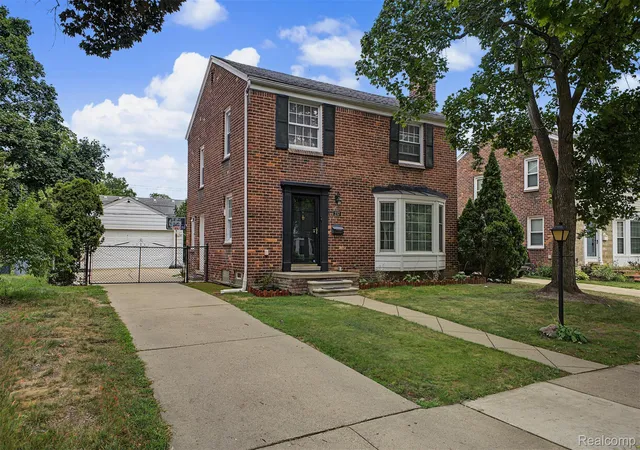 2nd image of 237 S Denwood St, Dearborn, MI 48124 | MLS# 20261069706