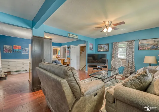 Photo 3 of Single family home for sale at 637 S Winter St, Adrian, MI 49221 | MLS# 57050220294 | Listing updated on 2026-09-17
