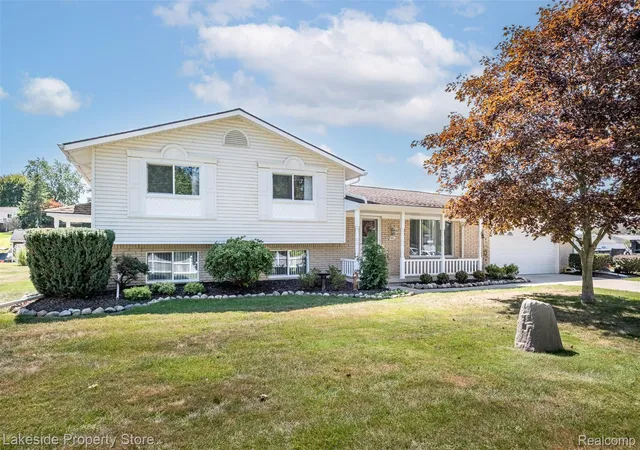 Photo 1 of Single family home for sale at 841 Driburg Dr, Commerce Township, MI 48390 | MLS# 20261069735 | Listing updated on 2026-09-01