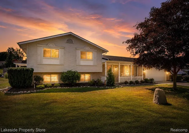 Photo 54 of Single family home for sale at 841 Driburg Dr, Commerce Township, MI 48390 | MLS# 20261069735 | Listing updated on 2026-09-01