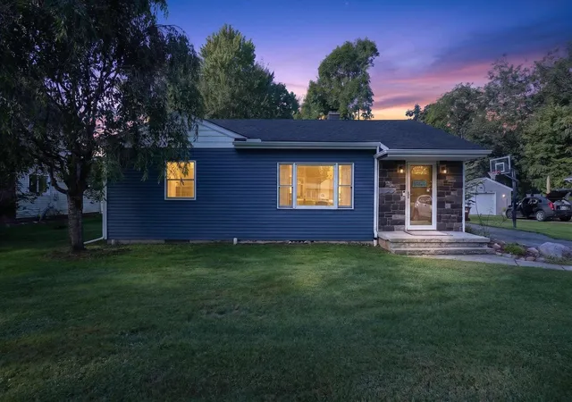 Photo 1 of Single family home for sale at 616 E Grand River Rd, Laingsburg, MI 48848 | MLS# 5050220302 | Listing updated on 2026-09-05