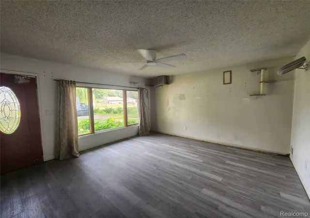 Photo 4 of Single family home for sale at 262 Betty St, Ortonville, MI 48462 | MLS# 20261069753 | Listing updated on 2026-09-01
