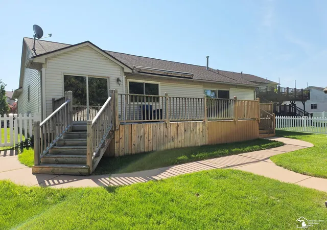 Photo 4 of Single family home for sale at 4067 Stone Post Rd, Newport, MI 48166 | MLS# 57050220304 | Listing updated on 2026-09-15