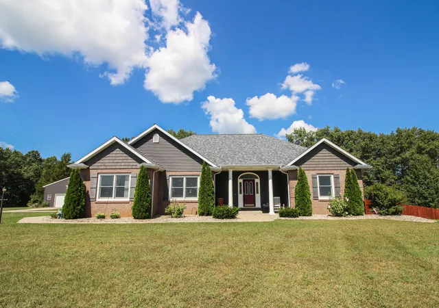 Single family home for sale at 17700 Brad Ln, Three Rivers, MI 49093 | MLS# 68026046129