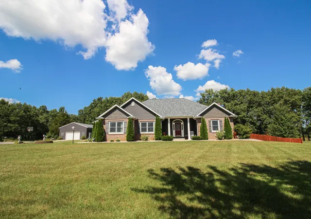 Photo 3 of Single family home for sale at 17700 Brad Ln, Three Rivers, MI 49093 | MLS# 68026046129 | Listing updated on 2026-08-31