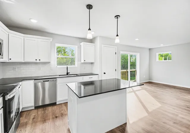 Photo 3 of Single family home for sale at 10150 Kearns Ct, Portage, MI 49024 | MLS# 66026046127 | Listing updated on 2026-08-31