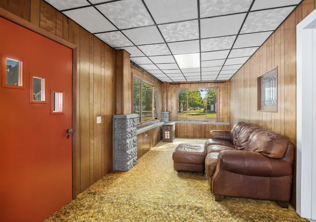 Photo 3 of Single family home for sale at 122 E Elm St, Carson City, MI 48811 | MLS# 65026046132 | Listing updated on 2026-09-09