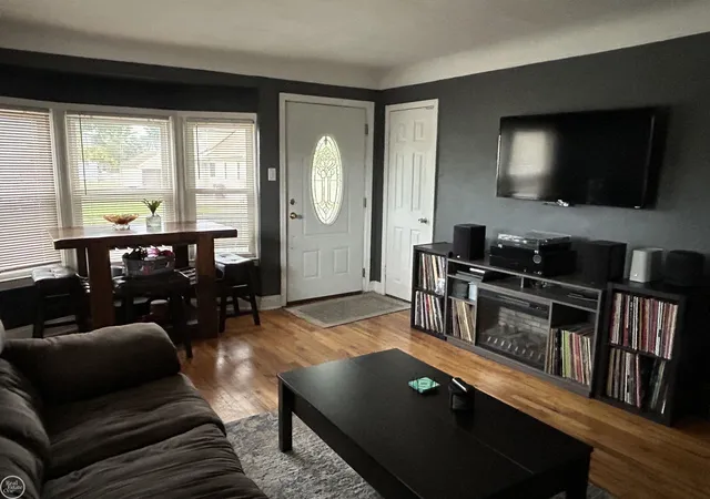 Photo 2 of Single family home for sale at 7393 Dale St, Center Line, MI 48015 | MLS# 58050220311 | Listing updated on 2026-08-31