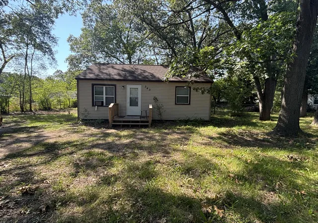 Photo 1 of Single family home for sale at 343 Forest Dr, Muskegon, MI 49442 | MLS# 71026046139 | Listing updated on 2026-09-16