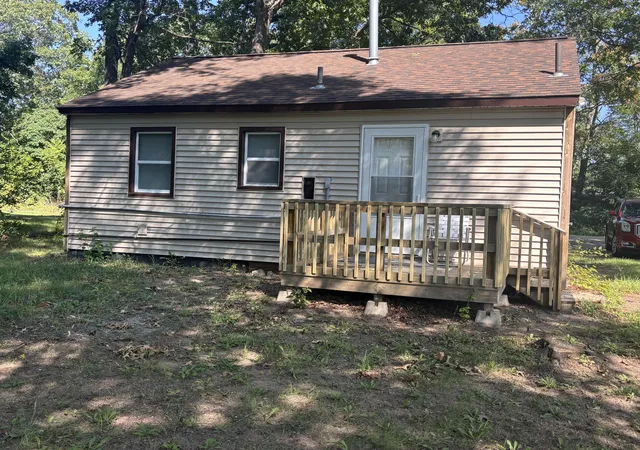 Photo 2 of Single family home for sale at 343 Forest Dr, Muskegon, MI 49442 | MLS# 71026046139 | Listing updated on 2026-09-16