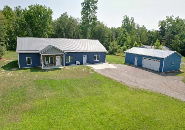 Photo 2 of Single family home for sale at 5277 S Wise Rd, Shepherd, MI 48883 | MLS# 79080073052 | Listing updated on 2026-09-18