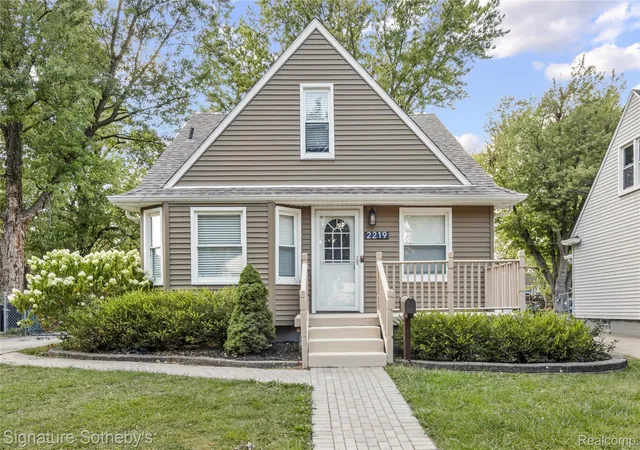 Photo 2 of Single family home for sale at 2219 Royal Ave, Berkley, MI 48072 | MLS# 20261069799 | Listing updated on 2026-09-06