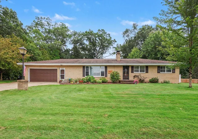 Photo 1 of Sale Pending at 3555 Murl Ave, Muskegon, MI 49442 | MLS# 71026046146 | Listing updated on 2026-09-10