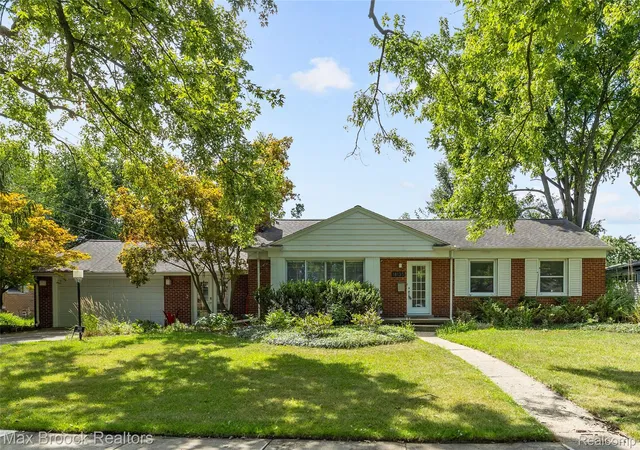 Photo 1 of Single family home for sale at 18135 Kinross Ave, Beverly Hills, MI 48025 | MLS# 20261069806 | Listing updated on 2026-09-01