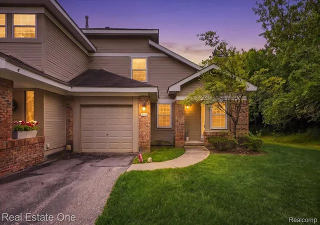 Photo 1 of Condo for sale at 6622 Fieldstone Ct, West Bloomfield, MI 48322 | MLS# 20261069828 | Listing updated on 2026-09-12