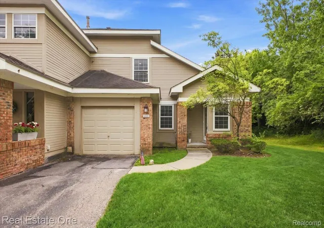 Photo 2 of Condo for sale at 6622 Fieldstone Ct, West Bloomfield, MI 48322 | MLS# 20261069828 | Listing updated on 2026-09-12