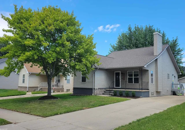 Photo 1 of Sale Pending at 34404 Maynard St, Clinton Township, MI 48035 | MLS# 58050220323 | Listing updated on 2026-09-08