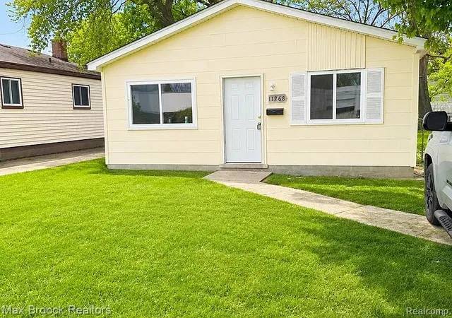 Photo 1 of Single family home for sale at 11268 Dodge Ave, Warren, MI 48089 | MLS# 20261069835 | Listing updated on 2026-09-11