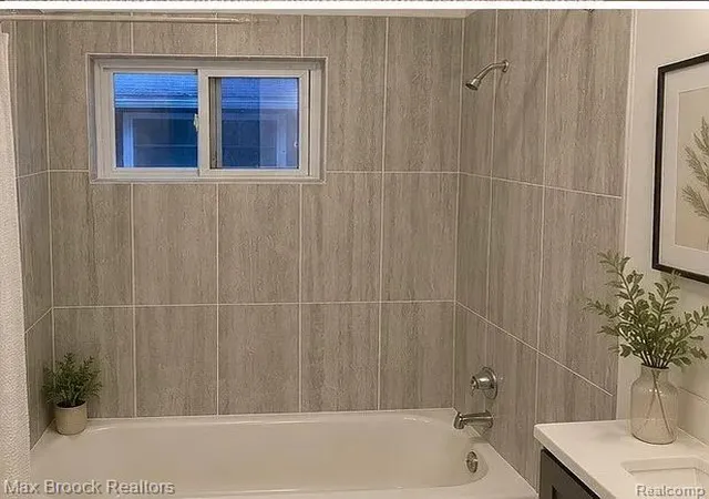 Photo 4 of Single family home for sale at 11268 Dodge Ave, Warren, MI 48089 | MLS# 20261069835 | Listing updated on 2026-09-11