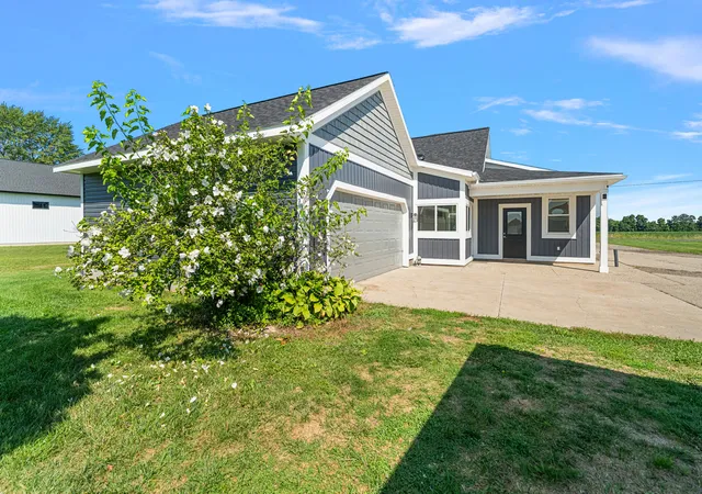 Photo 3 of Single family home for sale at 3830 146th Avenue, Holland, MI 49423 | MLS# 71026046164 | Listing updated on 2026-10-07
