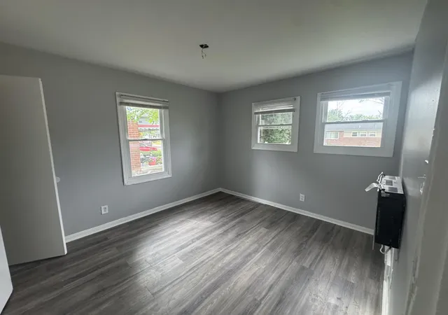 Photo 4 of Single family home for sale at 1735 Meadow Ln, Inkster, MI 48141 | MLS# 81026046170 | Listing updated on 2026-09-05