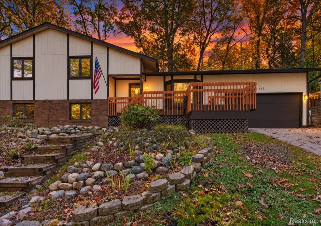 Single family home for sale at 5001 Mohawk Ave, Clarkston, MI 48348 | MLS# 20261069859