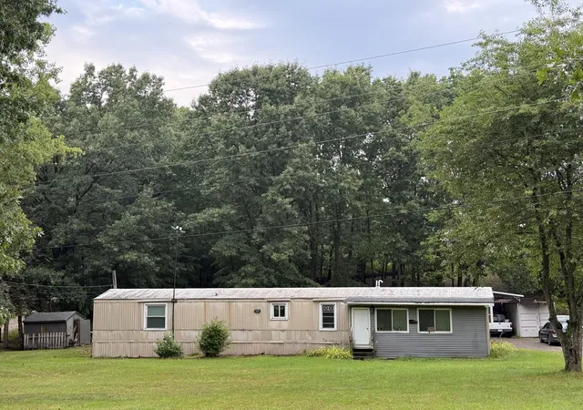 Photo 4 of Single family home for sale at 22104 W Kendaville Rd, Pierson, MI 49339 | MLS# 72026046180 | Listing updated on 2026-09-16