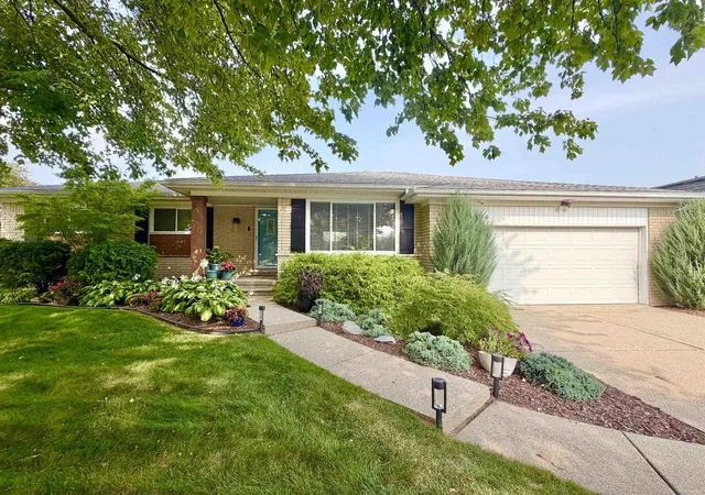 Photo 1 of Single family home for sale at 41304 Clairpointe St, Harrison Township, MI 48045 | MLS# 58050220341 | Listing updated on 2026-09-01