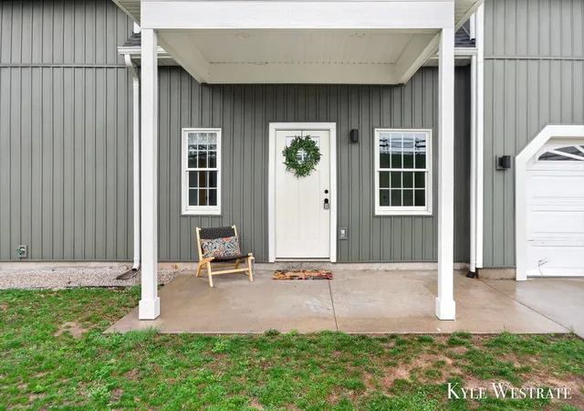 Photo 4 of Single family home for sale at 8977 2 Mile Rd NE, Ada, MI 49301 | MLS# 65026046187 | Listing updated on 2026-08-31