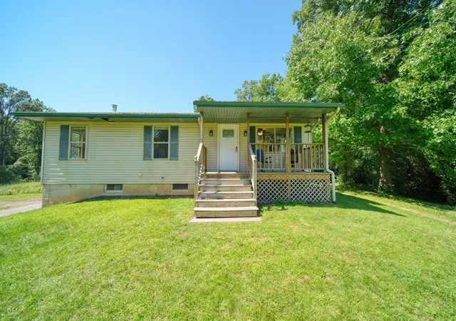 Photo 2 of Single family home for sale at 8600 Us 127, Addison, MI 49220 | MLS# 55026046192 | Listing updated on 2026-09-08