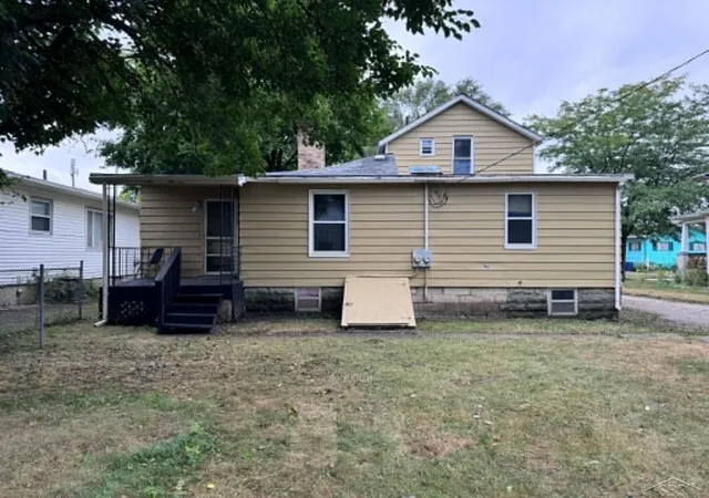 Listing Photo 4 - Condo for sale in building located at 504 N Monroe St, Bay City, MI 48708