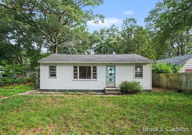 Photo 1 of Sale Pending at 1442 Norwich Ave, Norton Shores, MI 49444 | MLS# 71026046201 | Listing updated on 2026-09-03