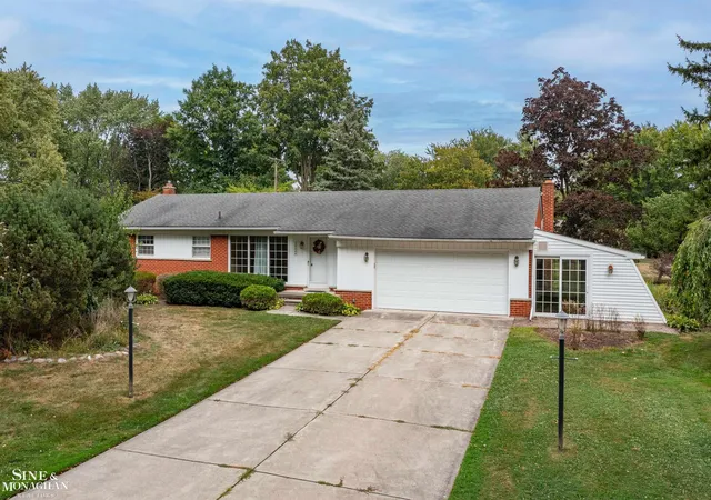 Photo 1 of Single family home for sale at 28444 Kirkside Ln, Farmington Hills, MI 48334 | MLS# 58050220354 | Listing updated on 2026-09-03