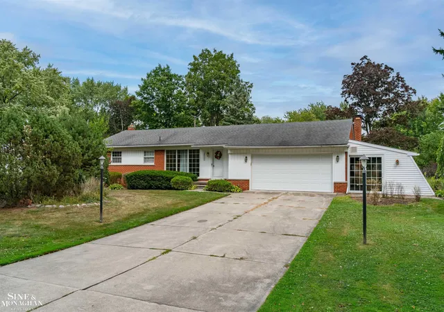 Photo 47 of Single family home for sale at 28444 Kirkside Ln, Farmington Hills, MI 48334 | MLS# 58050220354 | Listing updated on 2026-09-03