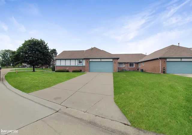 Photo 3 of Condo for sale at 45431 Nottingham Dr, Macomb, MI 48044 | MLS# 58050220355 | Listing updated on 2026-08-31