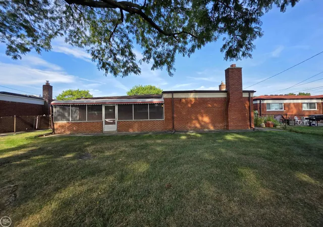 Photo 35 of Single family home for sale at 27260 Newport Dr, Warren, MI 48088 | MLS# 58050220357 | Listing updated on 2026-09-04