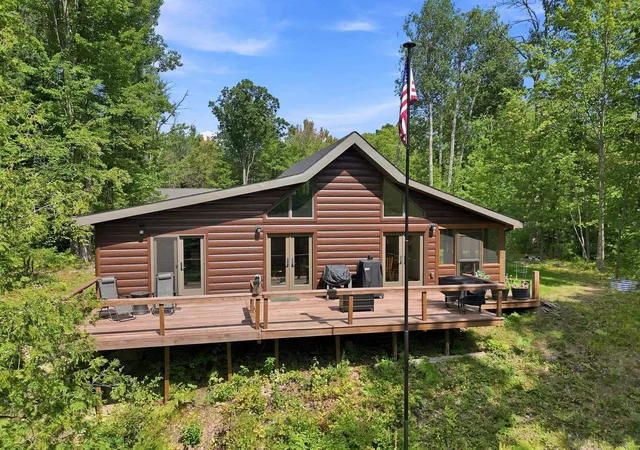 Photo 2 of Single family home for sale at 9909 W Lotan Rd, Lake City, MI 49651 | MLS# 78080073065 | Listing updated on 2026-09-03
