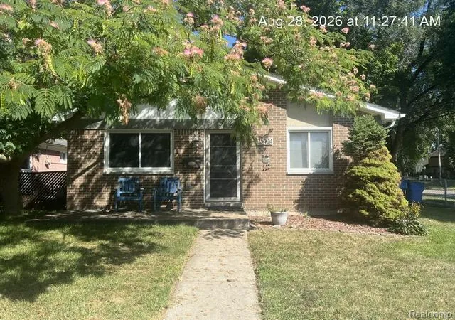 Photo 1 of Single family home for sale at 25404 N Dartmouth St W, Dearborn Heights, MI 48125 | MLS# 20261069981 | Listing updated on 2026-09-17
