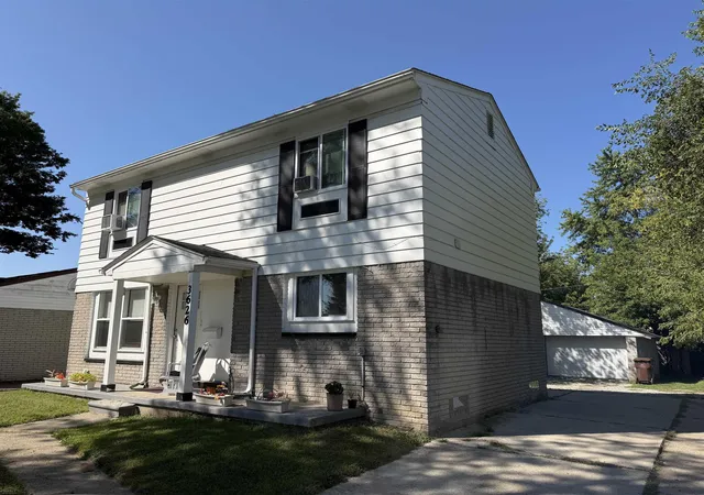 Photo 1 of Single family home for sale at 3626 Farnum St, Inkster, MI 48141 | MLS# 58050220370 | Listing updated on 2026-09-11