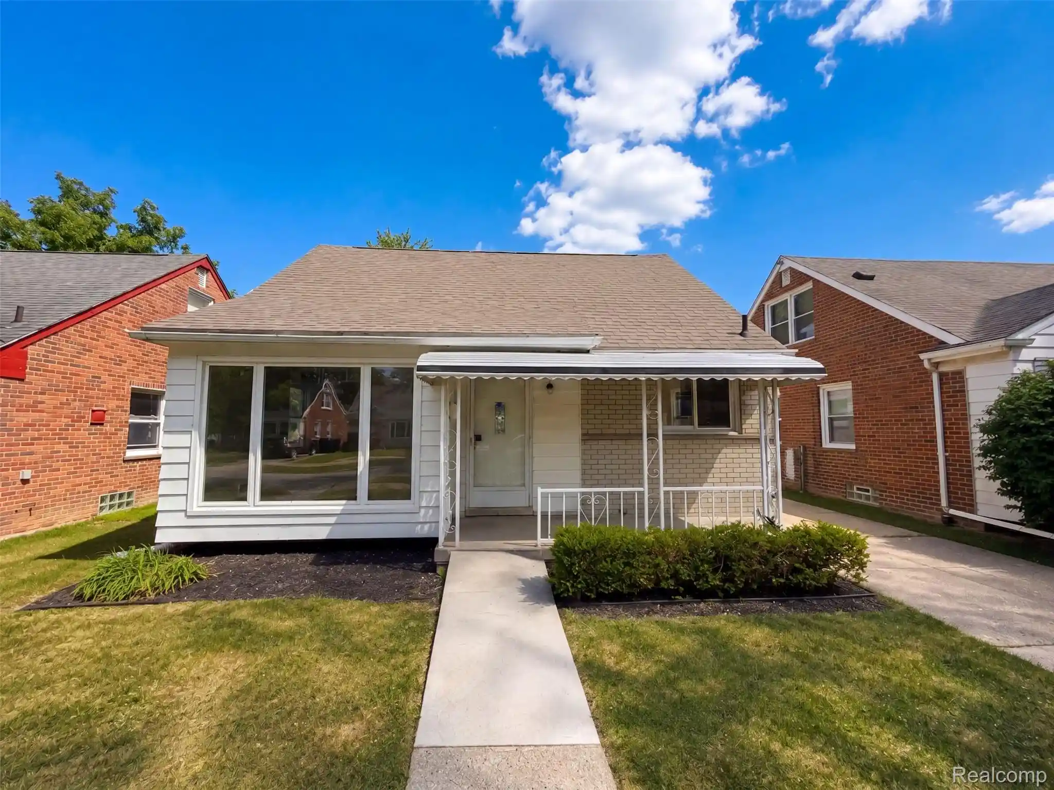 Single family home for sale at 9608 Lenore, Redford, MI 48239 | MLS# 20261070004